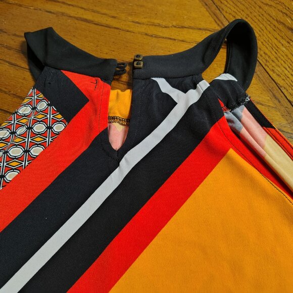 Sleeveless Dress with neck Detail - Picture 5 of 7